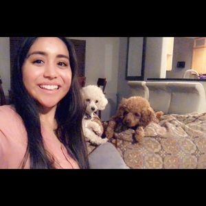 Meet your Posher, Esperanza